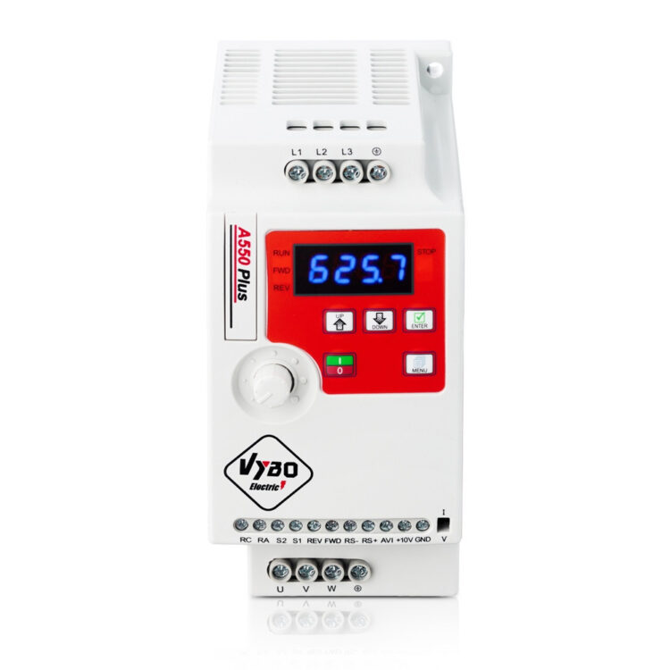 Convertitore di frequenza 2,2 kW 400V A550 Plus Italia In magazzino